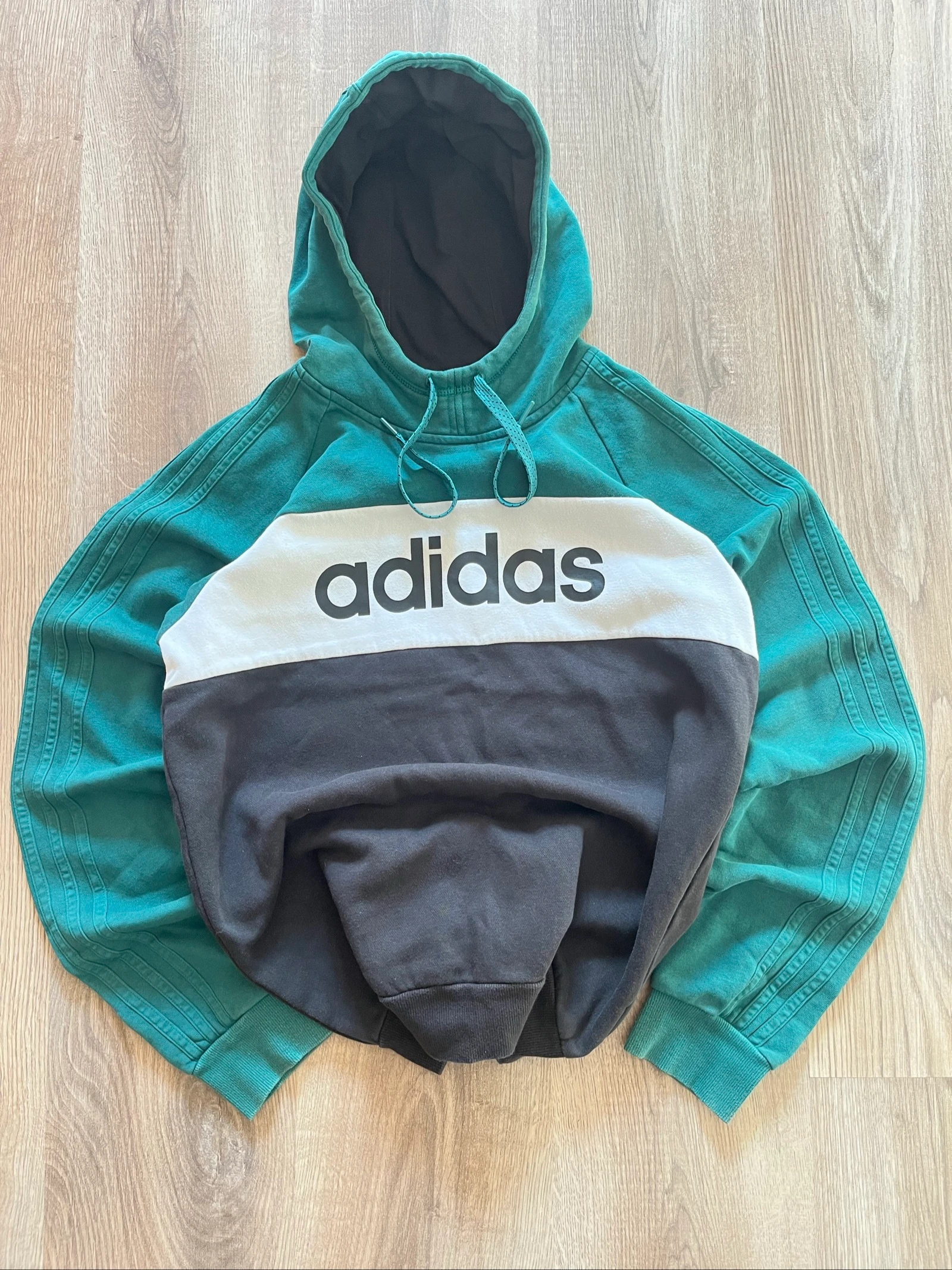 Adidas Hoodie Sweatshirt Logo Vintage Y2K Archive Streetwear Sportswear Essential Unisex